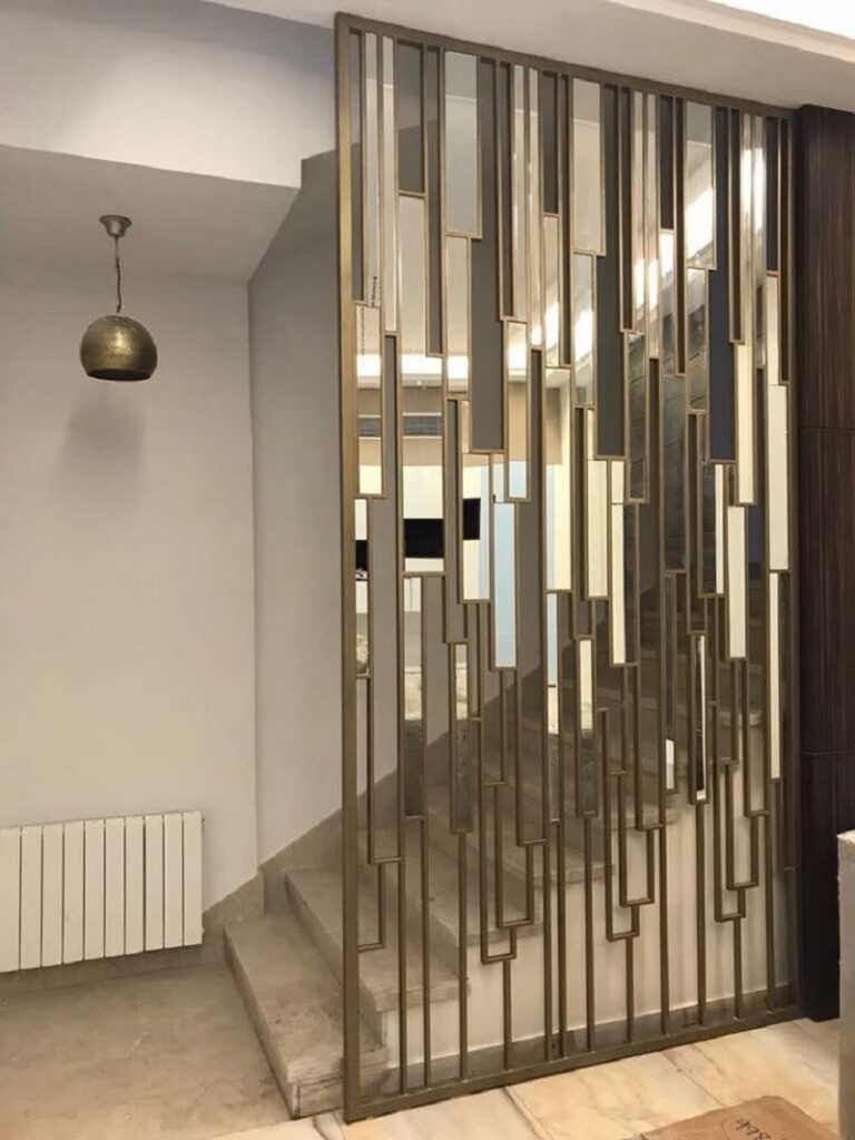 Vách Ngăn Cnc Inox Mạ Màu Gia Công Theo Yêu Cầu Tại Đà Nẵng