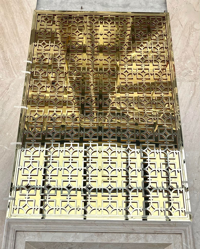 Vách Ngăn Cnc Inox Mạ Màu Gia Công Theo Yêu Cầu Tại Khánh Hòa